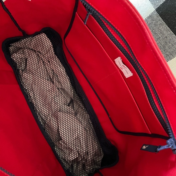 Brand new Vineyard Vines large tote. - Picture 5 of 6